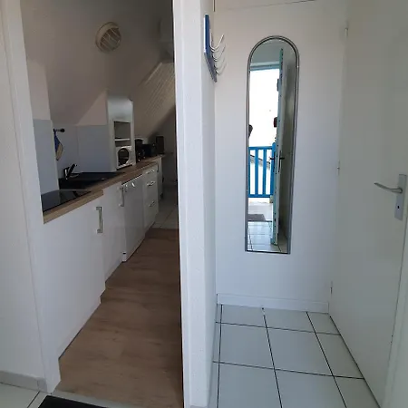 A Port Bourgenay, Vue Sur Lac, Au Pied D'un Parc Aquatique