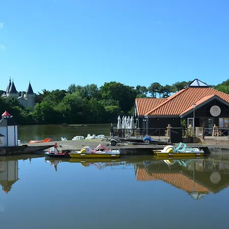 Apartment A Port Bourgenay, Vue Sur Lac, Au Pied D'un Parc Aquatique
