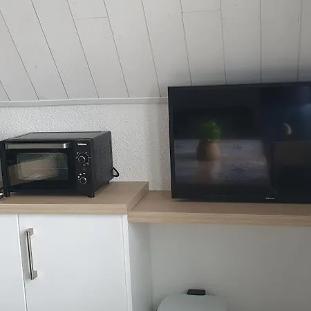 A Port Bourgenay, Vue Sur Lac, Au Pied D'un Parc Aquatique