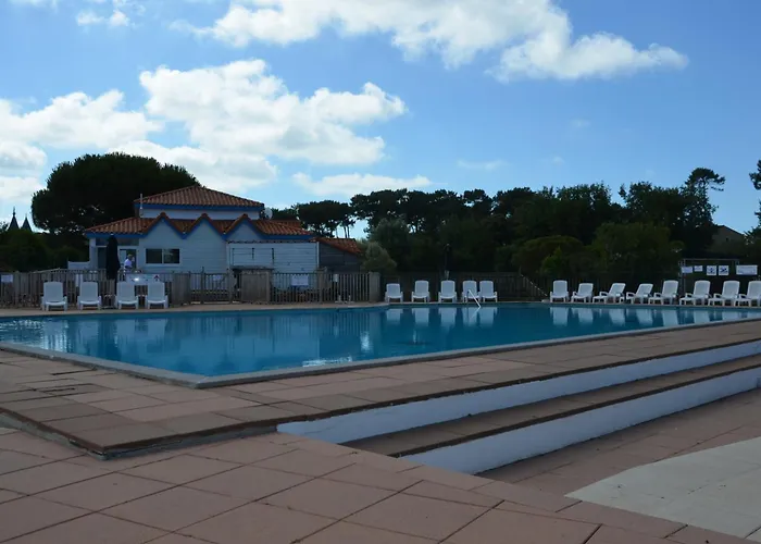 A Port Bourgenay, Vue Sur Lac, Au Pied D'un Parc Aquatique דירה